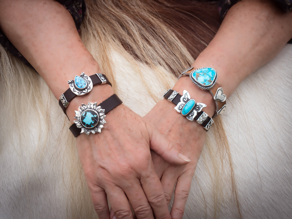 Big Horseshoe Golden Lavender Turquoise Bracelet