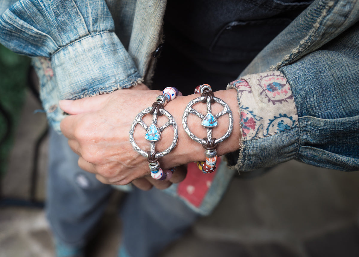 Woodstock African Trade Bead Bracelet - 8"- Bright Colors