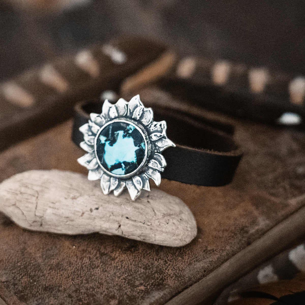 Traveler Full Bloom Turquoise Bracelet