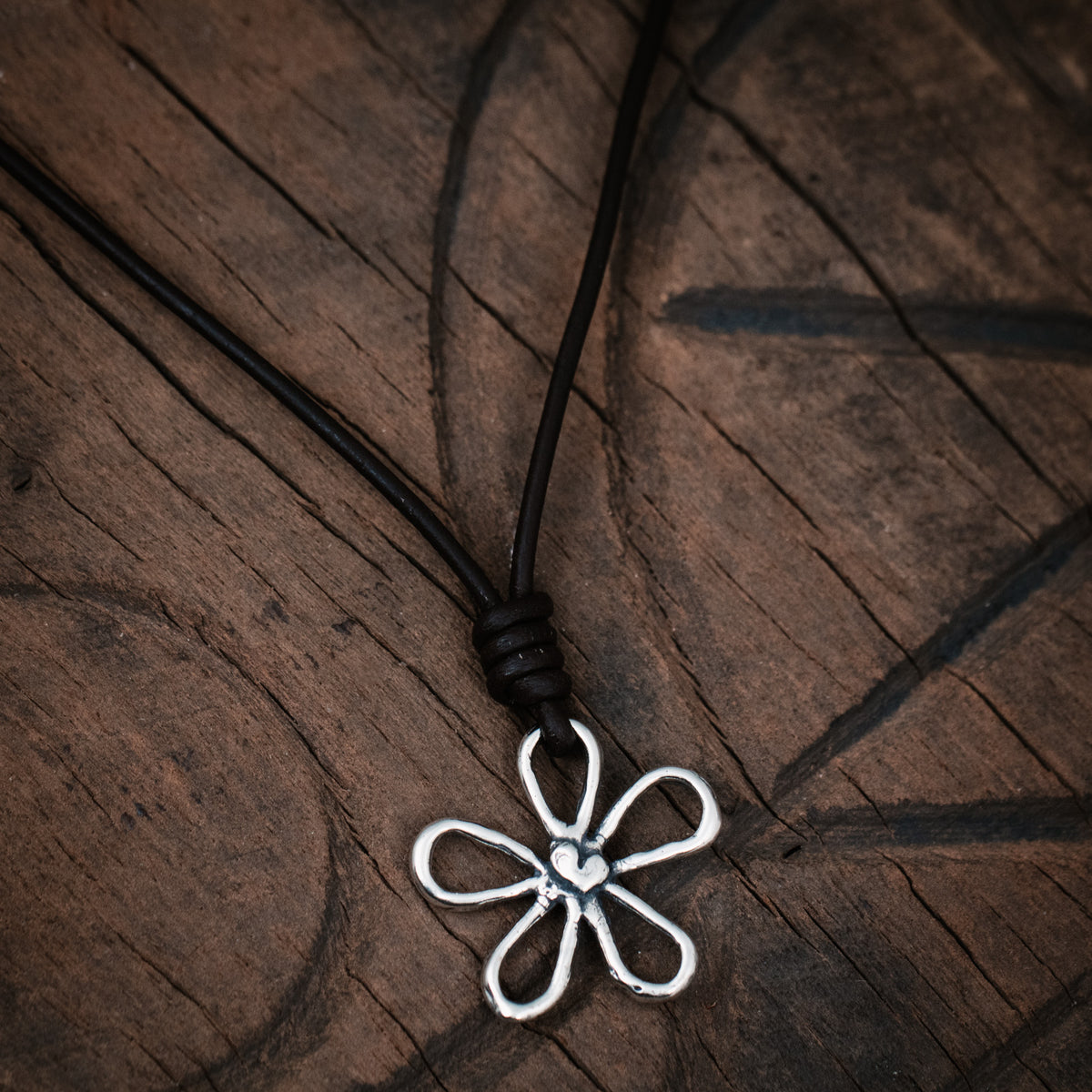 flower blossom necklace