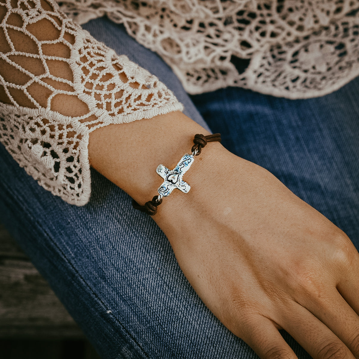 leather bracelet with cross 