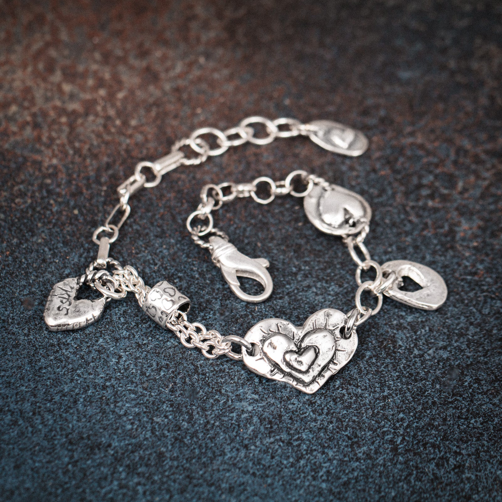 BlackWhite Heart Charm Bracelet » Wrist Wonders